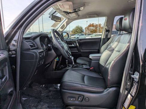 Used 2017 Toyota 4Runner SR5 image 15