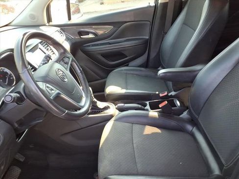 Used 2022 Buick Encore Preferred image 5