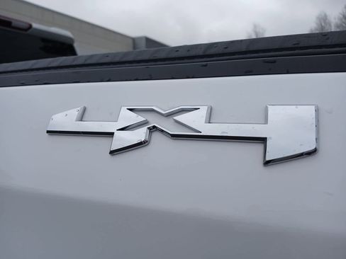 Used 2025 GMC Sierra 1500 Elevation w/ LPO, Elevation Black Package image 25