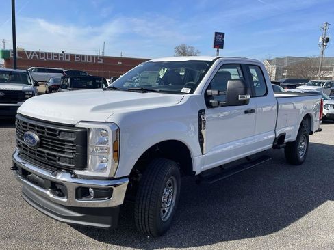 New 2026 Ford F250 XL w/ XL Chrome Package AWD/4WD image 7