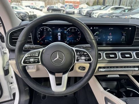 Certified 2022 Mercedes-Benz GLS 450 4MATIC image 14