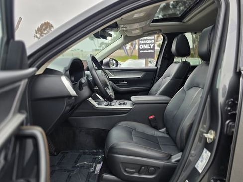 Used 2024 MAZDA CX-90 Plug-In Hybrid w/ Preferred AWD/4WD image 15