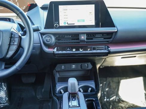 Used 2023 Toyota Prius Prime SE image 14