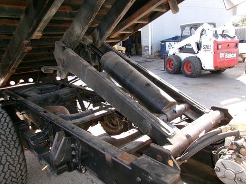 Used 2012 Chevrolet Silverado 3500 W/T image 16