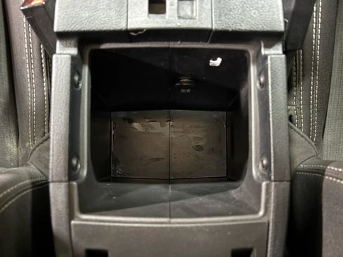 Used 2015 Jeep Wrangler Unlimited Sahara w/ Connectivity Group image 43