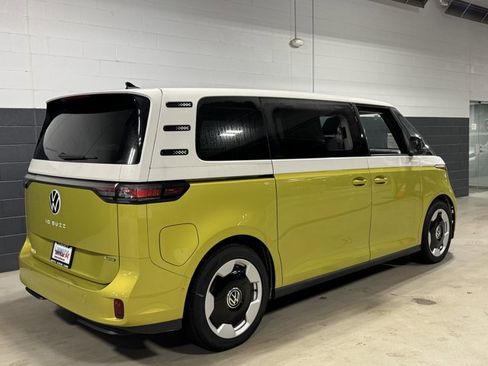 New 2025 Volkswagen ID. Buzz Pro S Plus image 6