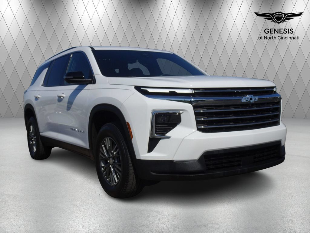 Used 2024 Chevrolet Traverse LT FWD image 7