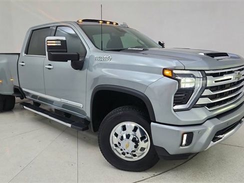 Used 2024 Chevrolet Silverado 3500 High Country image 1