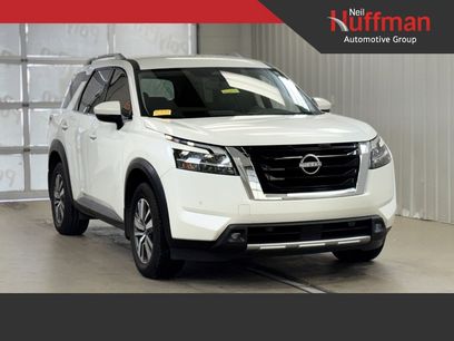 Used 2022 Nissan Pathfinder SL