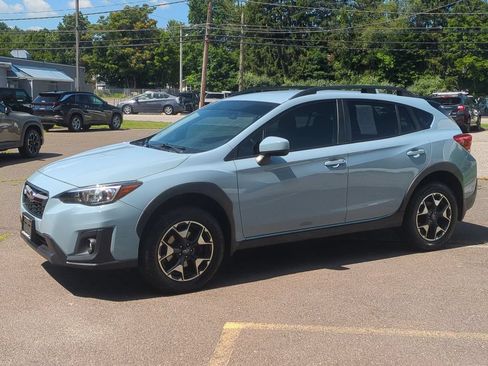 Used 2019 Subaru Crosstrek 2.0i Premium AWD/4WD image 2