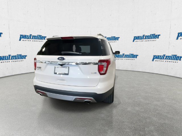 Used 2016 Ford Explorer Limited w/ Equipment Group 301A AWD/4WD image 10