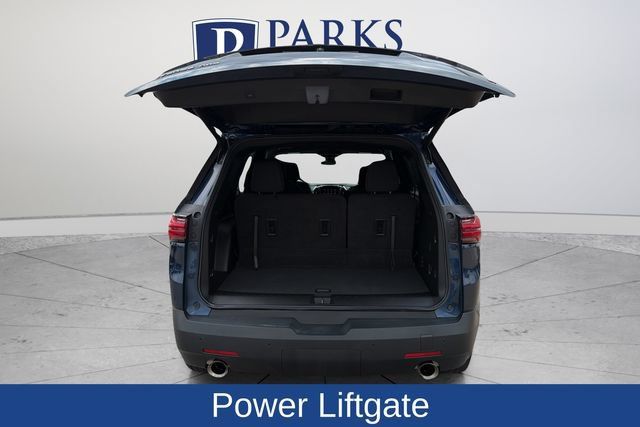 Certified 2023 Chevrolet Traverse LT w/ LPO, Floor Liner Package AWD/4WD image 19