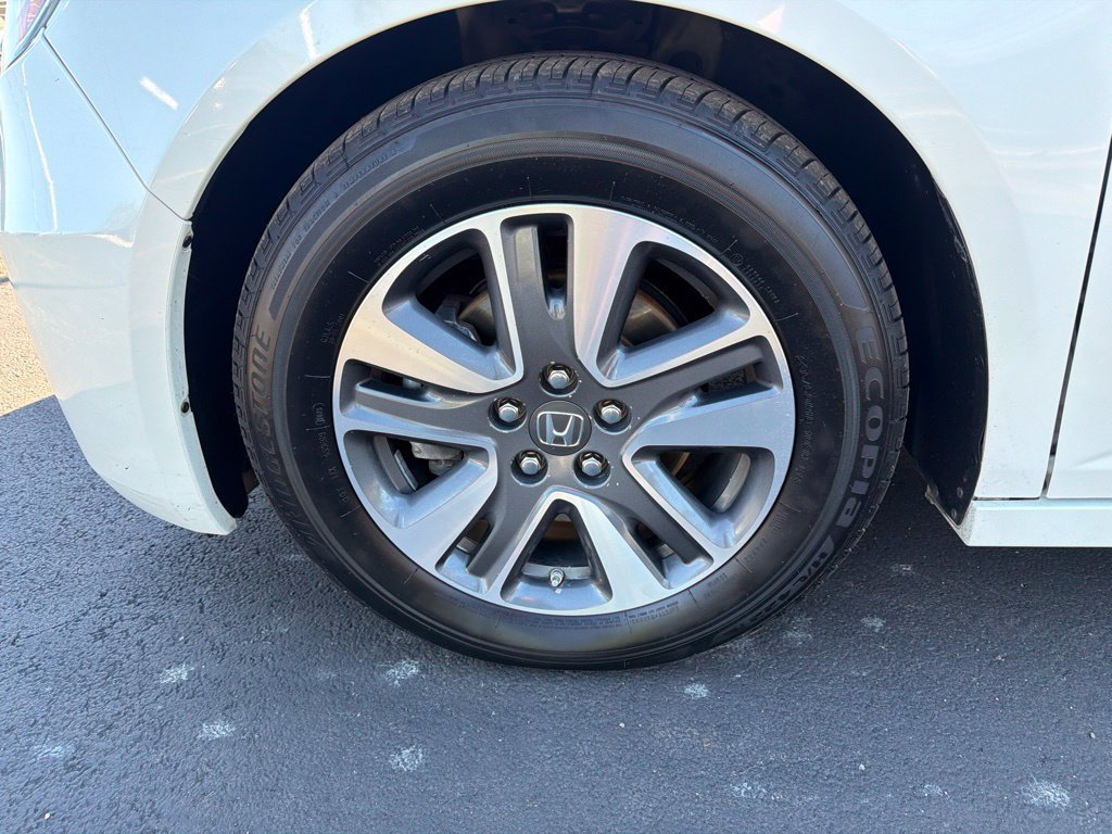 Used 2016 Honda Odyssey Touring image 12