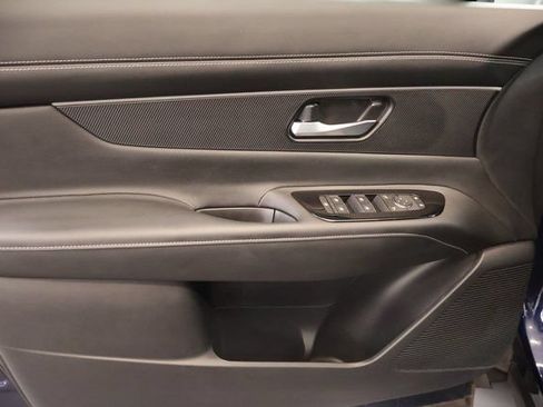 Certified 2025 Nissan Murano SV AWD/4WD image 9