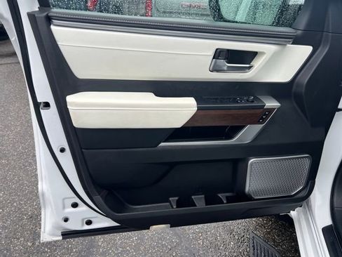 Used 2024 Toyota Sequoia Capstone image 10