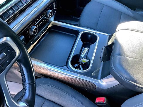 Used 2025 Chevrolet Silverado 2500 LT w/ Convenience Package image 16