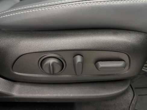 Used 2023 Buick Enclave Essence w/ Experience Buick Package image 64