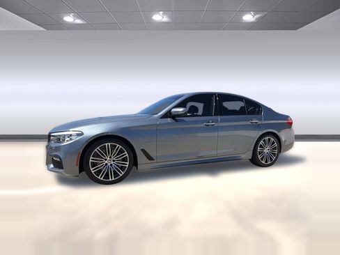 Used 2018 BMW 530i xDrive AWD/4WD image 25