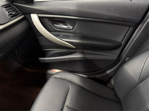 Used 2016 BMW 320i Sedan image 36