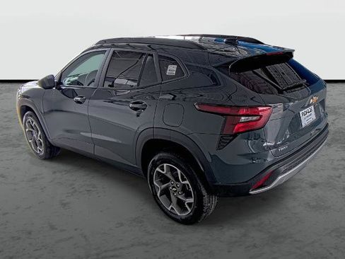 New 2026 Chevrolet Trax LT w/ Driver Confidence Package image 11