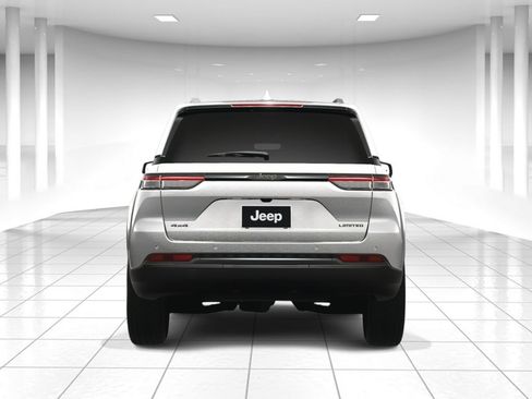 New 2025 Jeep Grand Cherokee Limited image 6