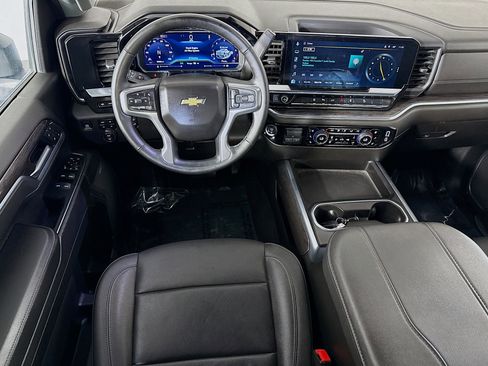 Used 2025 Chevrolet Silverado 2500 LTZ w/ LTZ Premium Package image 17