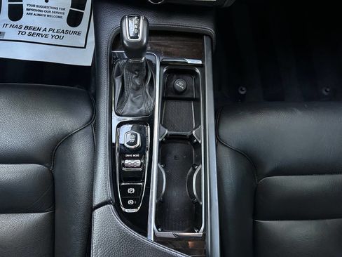 Used 2018 Volvo S90 T5 Momentum w/ Convenience Package image 15