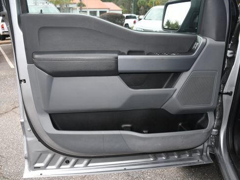 Used 2023 Ford F150 XLT image 9