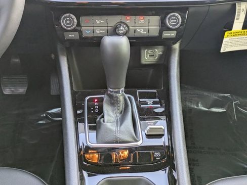 New 2026 Jeep Compass Latitude image 17