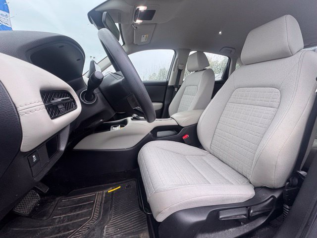 Used 2023 Honda HR-V LX image 9