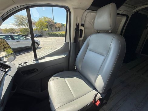 Used 2018 Ford Transit 150 130 Low Roof RWD image 24