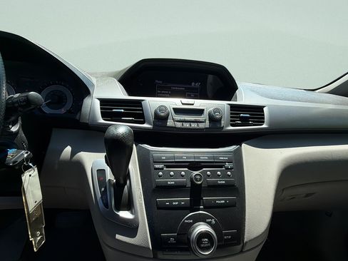 Used 2012 Honda Odyssey EX image 16