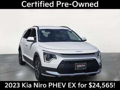 Used 2023 Kia Niro EX w/ EX Cold Weather Package
