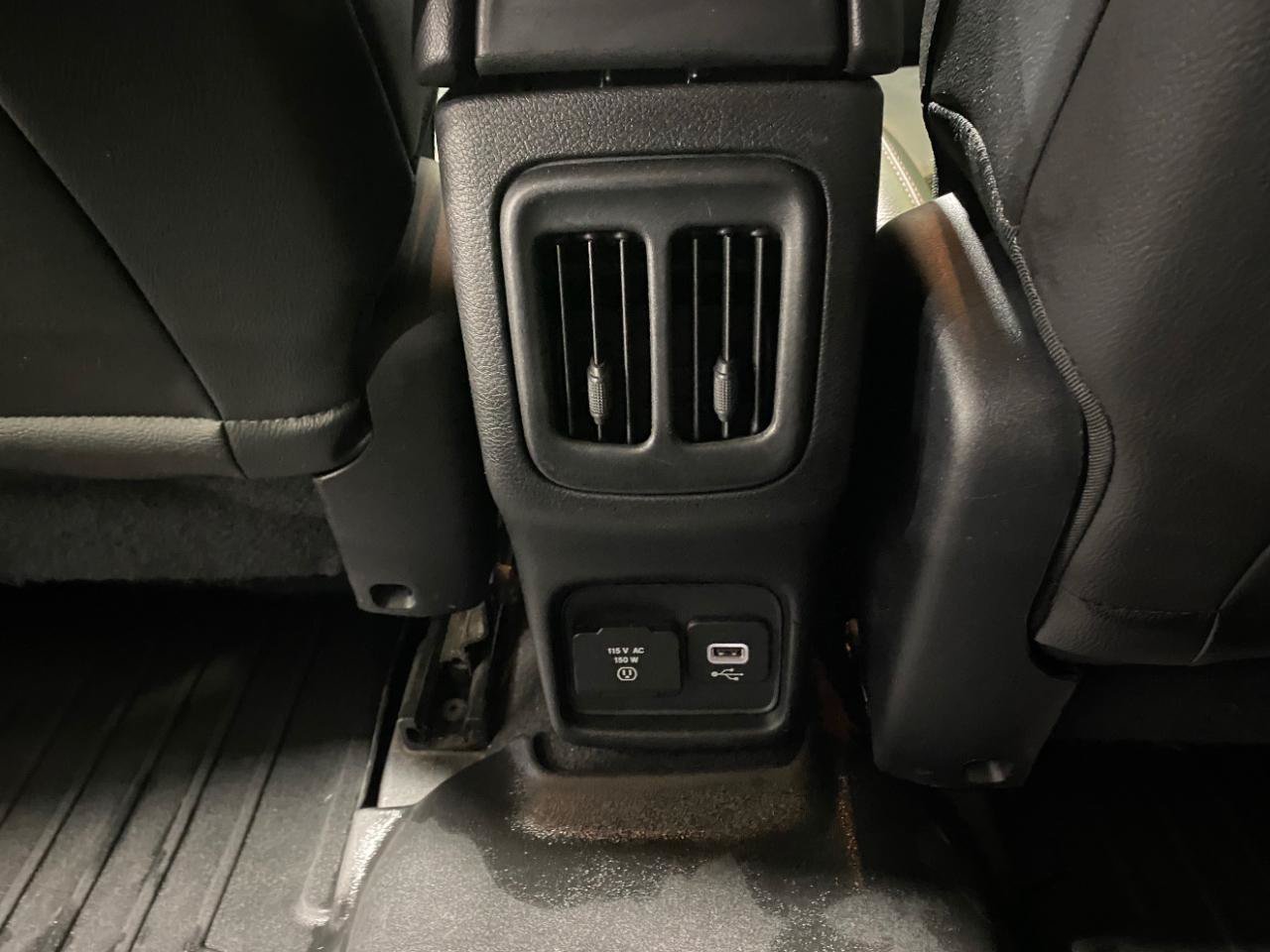 Used 2018 Jeep Compass Trailhawk w/ Cold Weather Group AWD/4WD image 10