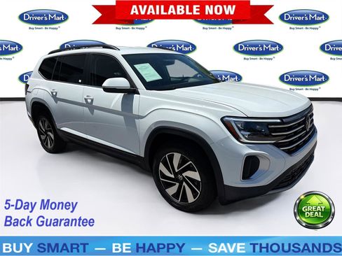 Used 2025 Volkswagen Atlas SE FWD image 1