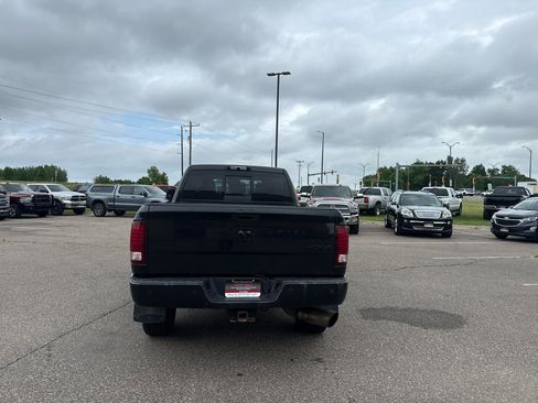Used 2016 RAM 3500 Laramie w/ Sport Appearance Group AWD/4WD image 4