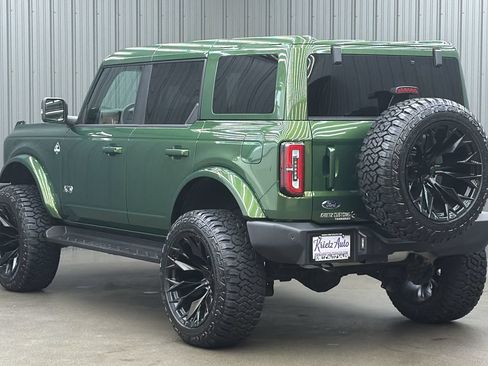 Used 2025 Ford Bronco Outer Banks AWD/4WD image 3