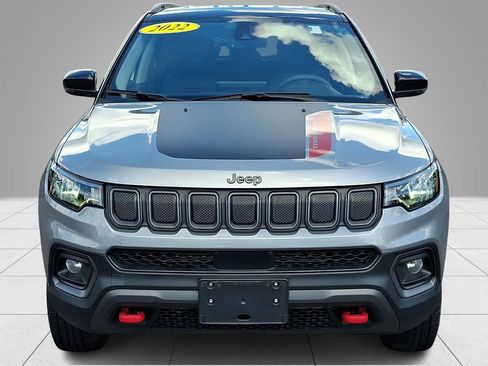 Used 2022 Jeep Compass Trailhawk AWD/4WD image 3