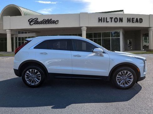 Certified 2024 Cadillac XT4 Premium Luxury FWD image 9