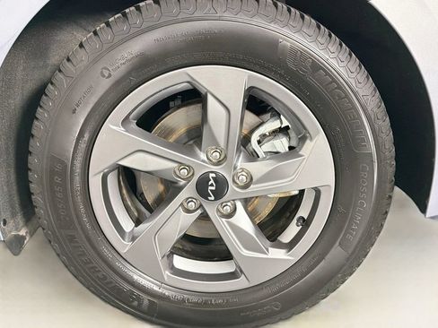 Used 2023 Kia K5 LXS FWD image 32
