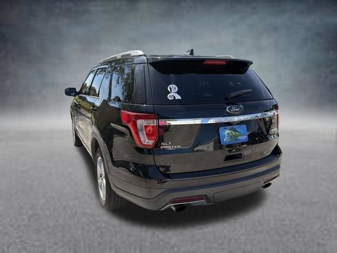 Used 2018 Ford Explorer XLT w/ Class II Trailer Tow Package FWD image 6