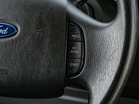 Used 2014 Ford E-350 and Econoline 350 Super Duty image 19