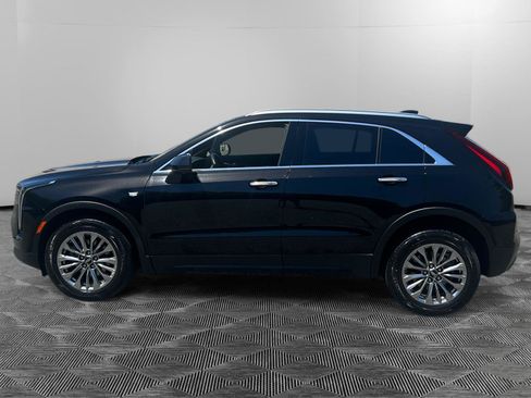 Used 2025 Cadillac XT4 Premium Luxury AWD/4WD image 2