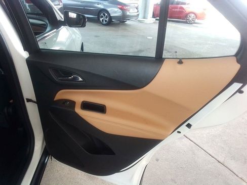 Used 2019 Chevrolet Equinox Premier FWD image 22