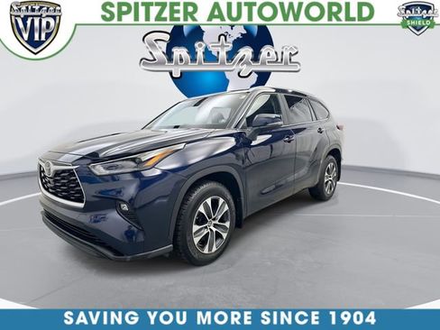 Used 2024 Toyota Highlander XLE AWD/4WD image 6