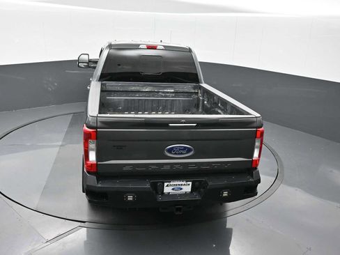 Used 2019 Ford F250 Lariat w/ Chrome Package image 21
