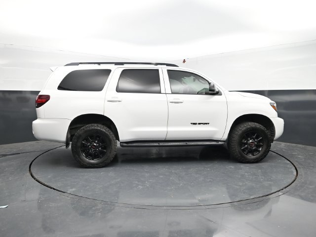 Used 2018 Toyota Sequoia TRD Sport AWD/4WD image 11