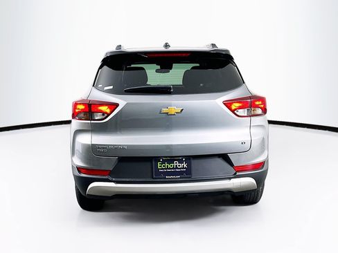 Used 2025 Chevrolet TrailBlazer LT AWD/4WD image 7