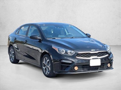Used 2021 Kia Forte LXS FWD image 3