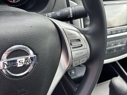 Used 2016 Nissan Altima 2.5 S w/ Power Driver Seat Package image 25